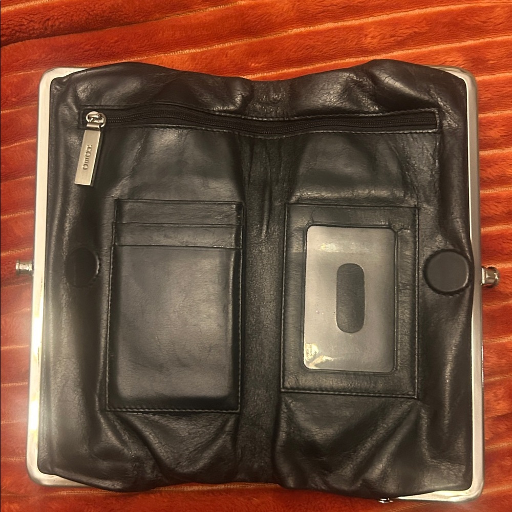 HOBO Lauren Double-Frame Clutch Wallet in Black Vintage Leather - Picture 6 of 13